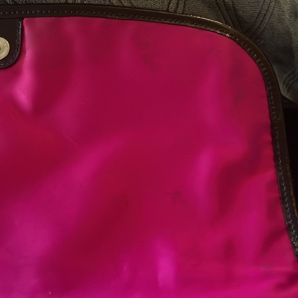 Coach Poppy Daisy Graffiti Messenger Style Shoulder or Crossbody Bag F16915 - Picture 6 of 12